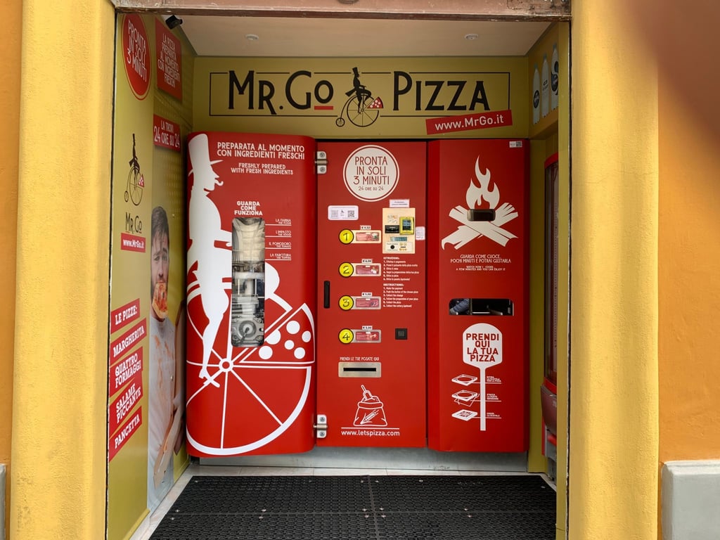 Der Pizza-Automat „Mr. Go“ in Rom.