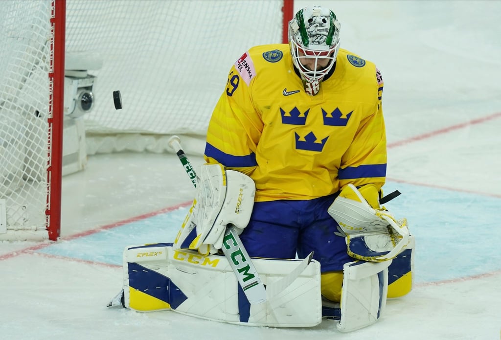 Auch Schwedens Goalie Adam Reideborn konnte das WM-Aus nicht verhindern.