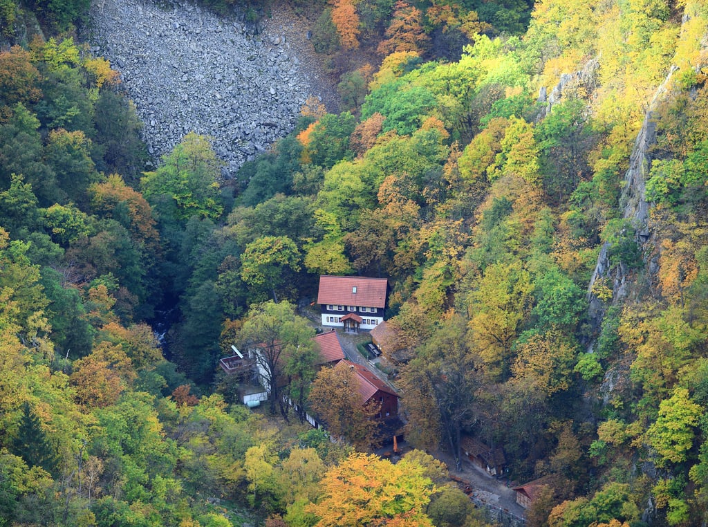 Die Ausflugsgaststätte "Königsruhe" am Harzer Hexenstieg in Thale (Sachsen-Anhalt)