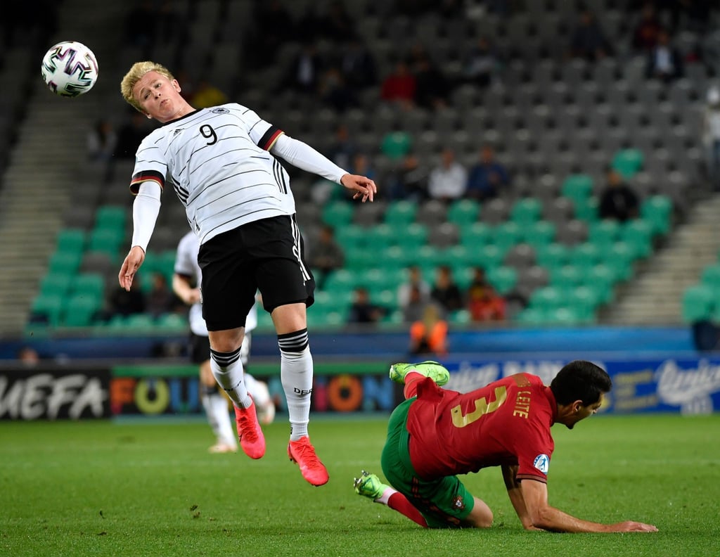 Jonathan Burkardt (l) wurde U21-Europameister.