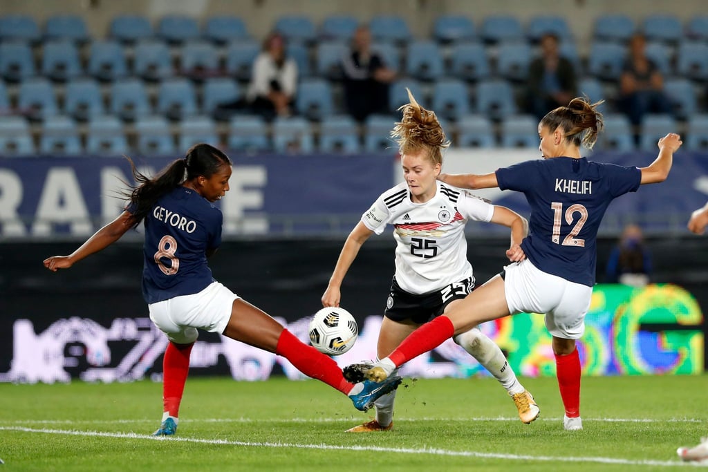Sjoeke Nüsken musste mit den DFB-Frauen eine knappe Niederlage in Frankreich hinnehmen.