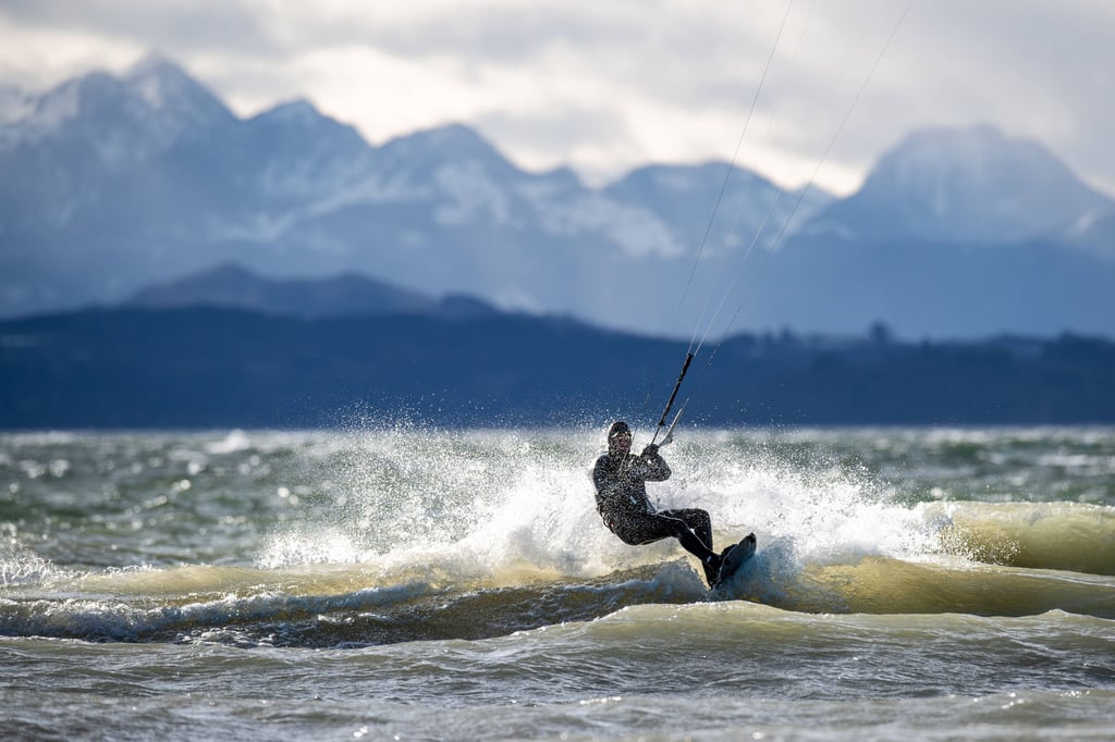 Kitesurfen auf dem Chiemsee.