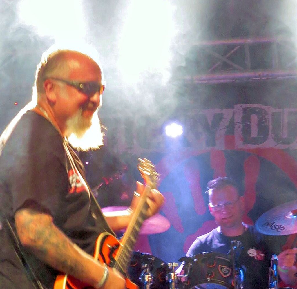 Der Organisator des Festivals voll in seinem Element: Volker Willborn.