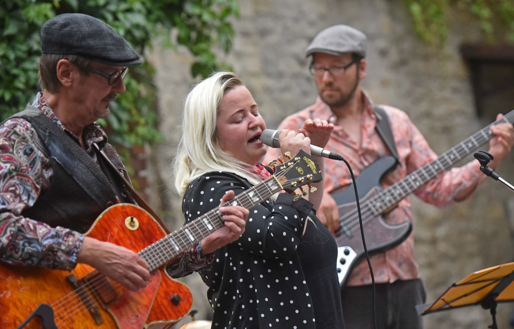 Jule Werner - hier ein Foto eines früheren Auftritts - singt wieder im Museumshof.