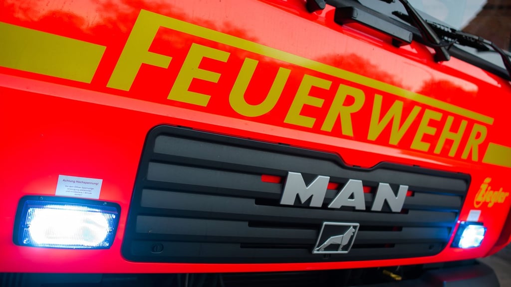 Die Feuerwehr Salzwedel war am Donnerstag bei einem Brand in einem Mehrfamilienhaus an der Neutorstraße gefordert.