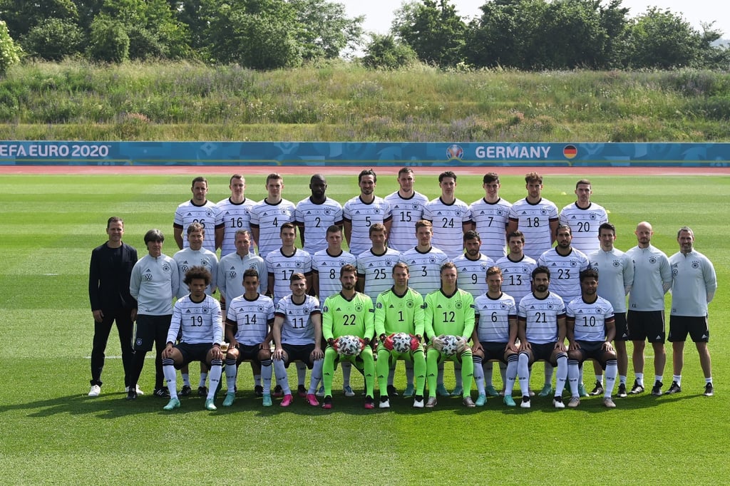 Die deutsche Nationalmannschaft hat sich für das Teamfoto aufgestellt.