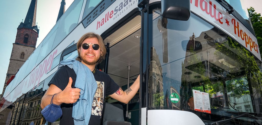 Volontär Jay testet den Halle-Hopper.