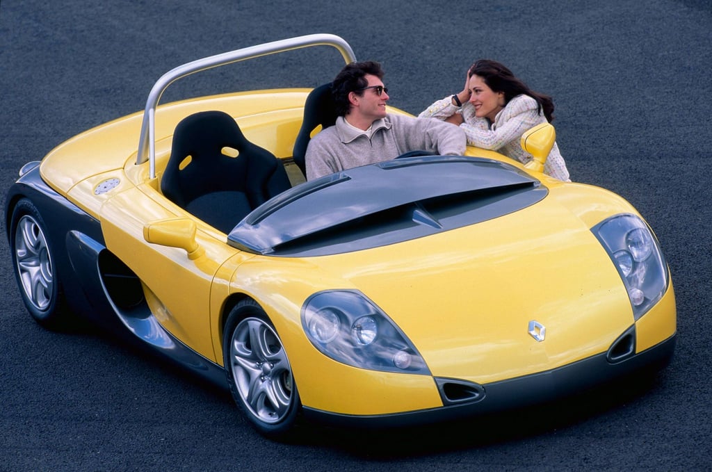 Französische Fahrmaschine: Mit Motor, vier Rädern und sonst nicht mehr ganz viel lädt Renault mit dem Spider zum puren Autospaß ein.