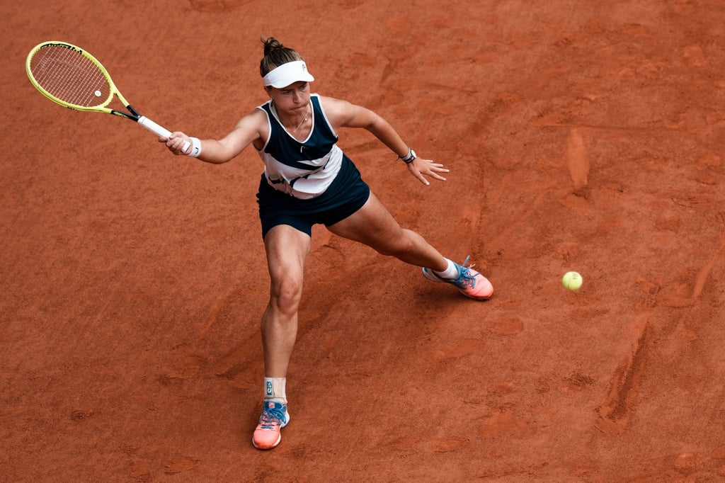 Die Tschechin Barbora Krejcikova bei einer Vorhand.