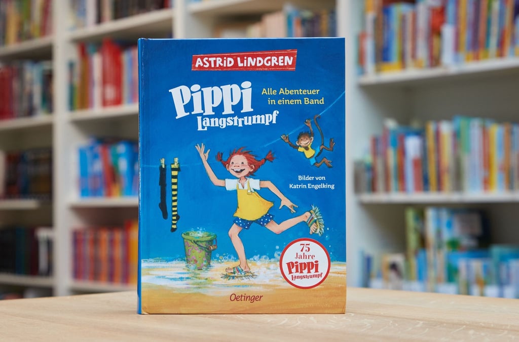 Der Bestseller „Pippi Langstrumpf“ von Astrid Lindgren, alle Abenteuer in einem Band, erschienen im Oetinger Verlag,