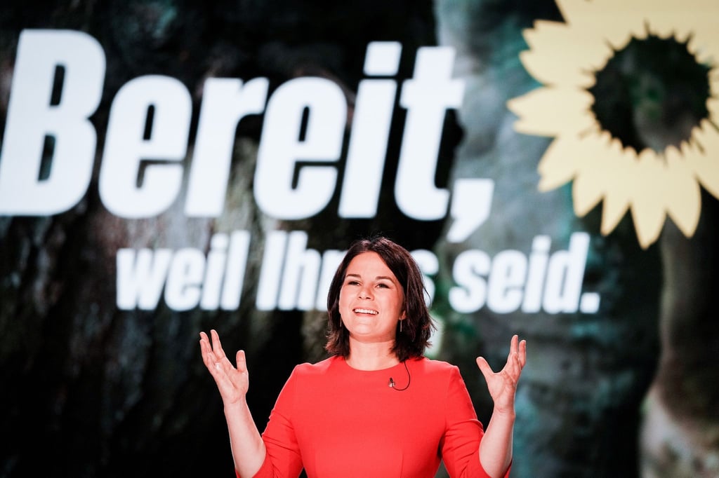 Annalena Baerbock, Kanzlerkandidatin und Bundesvorsitzende von Bündnis 90/Die Grünen. Nach relativ friedlichen Debatten wenden sich die Grünen zum Abschluss ihres dreitägigen Online-Bundesparteitages der Verteidigungs- und Außenpolitik zu.
