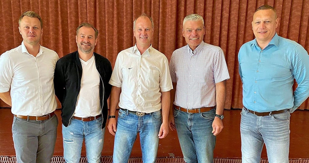Vier Kandidaten stellten sich den Fragen des KFV Saalekreis: Sören Osterland, Jens Franke, Gastgeber Stefan Kupski, Holger Stahlknecht und René Cunaeus (v.l.n.r.)