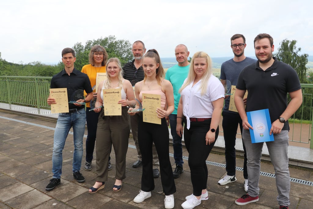 Das obligatorische Foto von Siegern und Platzierten gehört natürlich dazu. Das war auch bei der Auszeichnungsveranstaltung in Sittendorf nicht anders.