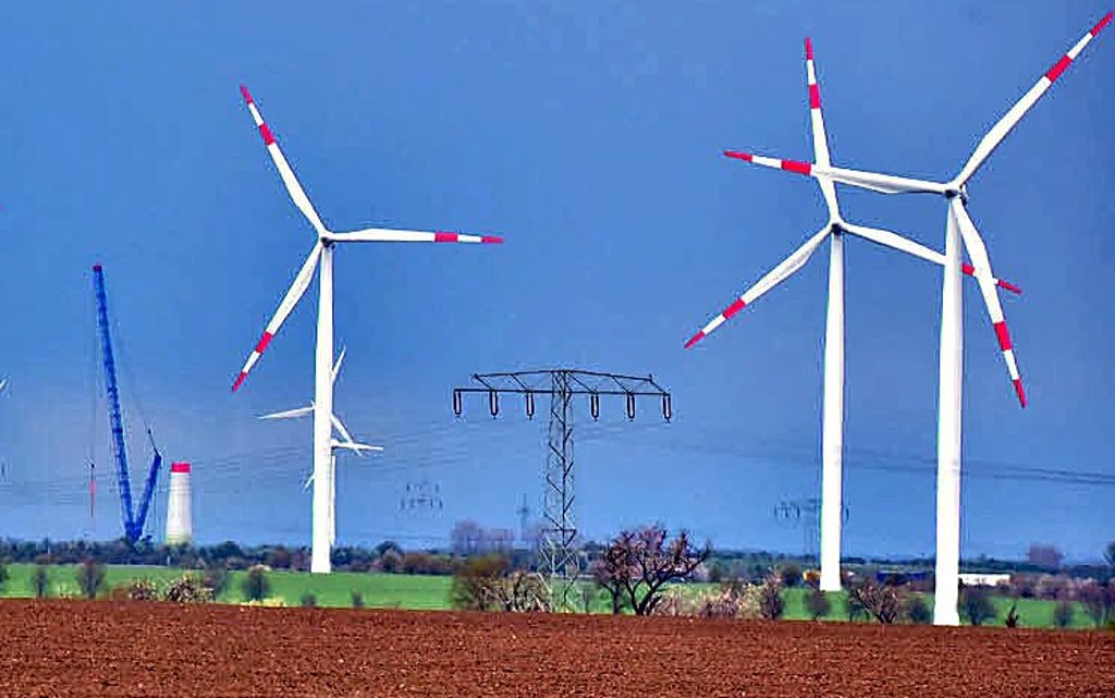 Der Windpark bei Teuchern. Eric Stehr wünscht sich sogenannte Bürgerwindparks, deren Gewinne auch den Kommunen und deren Einwohnern zugute kommen sollen.