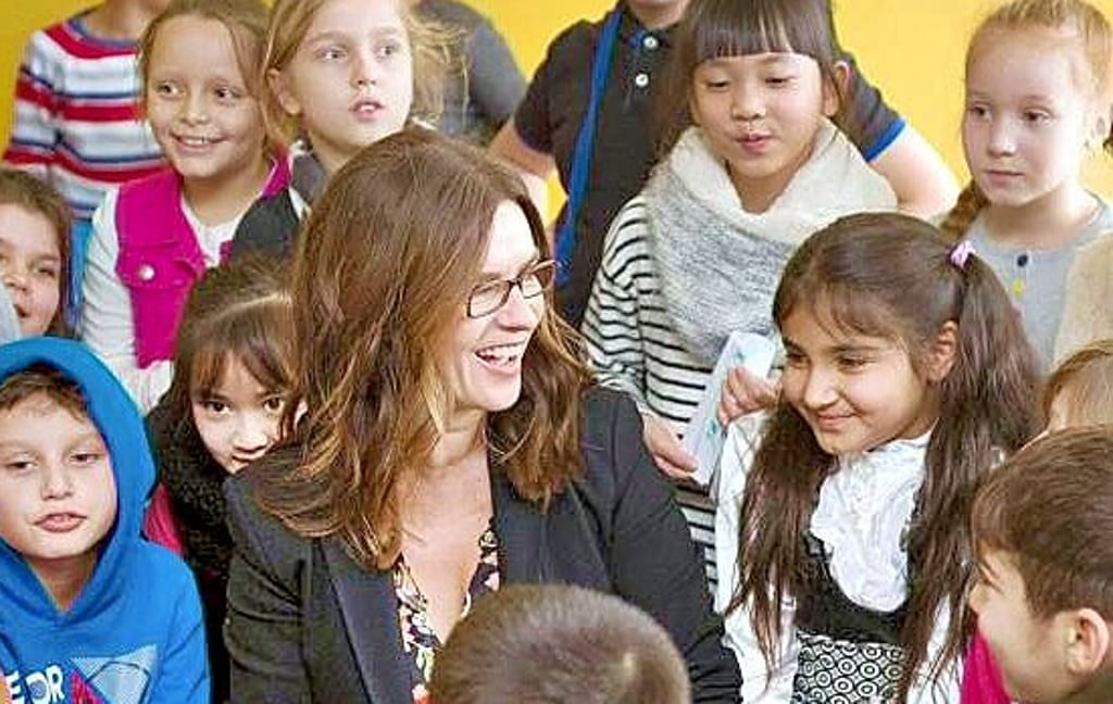 Katharina Witt gehört unter anderem zu den Prominenten, die sich am Vorlesetag schon beteiligt haben.