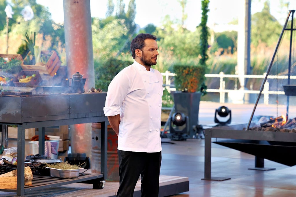 Steffen Henssler bei den Dreharbeiten zum Sommerspecial seiner TV-Show auf der Seebühne in Magdeburg.