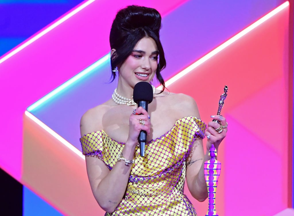 Die Sängerin Dua Lipa trug kräftig zu dem Umsatzrekord im Vereinigten Königreich bei.