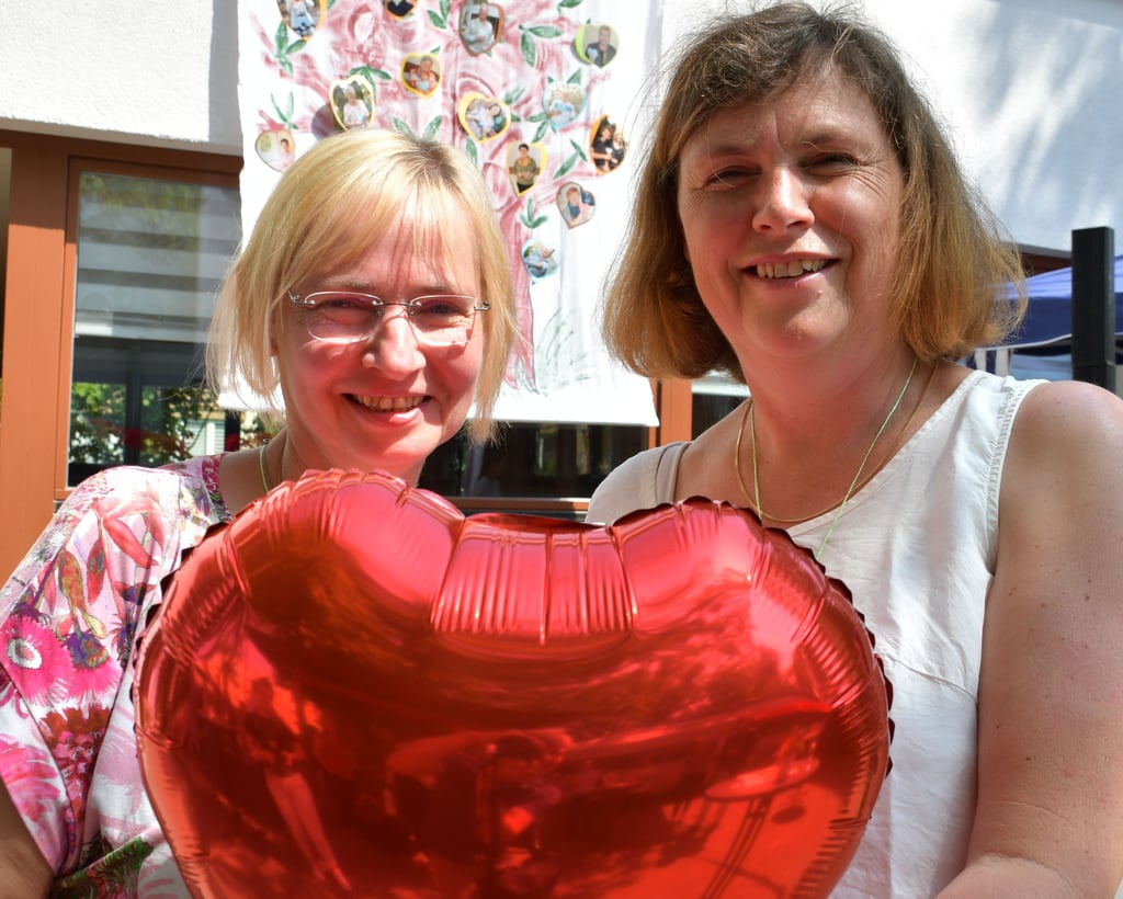 Steffi Albers (l.) und Annette Münzel arbeiten ab sofort Herz-ASZ, wie die Einrichtung im Kannenstieg nun heißt.