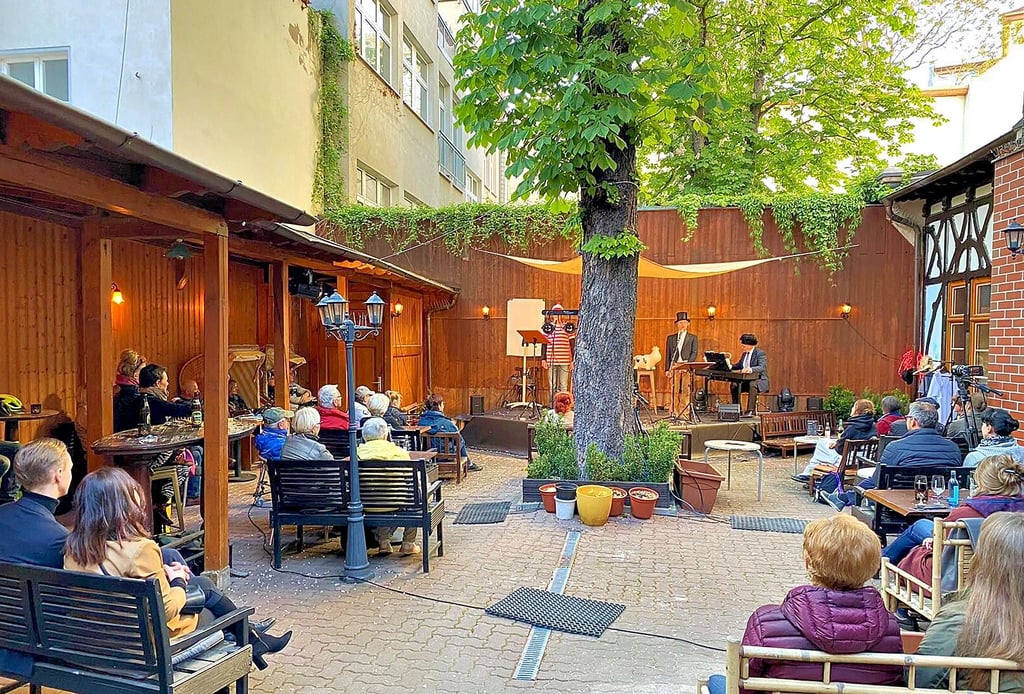 Theater, Lesungen und mehr - all das ist in der Volksbühne am Kaulenberg ab sofort auch unter freiem Himmel zu erleben.