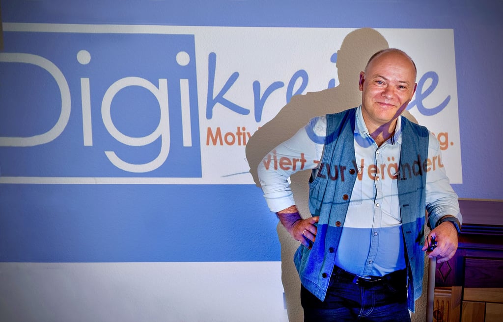Mario Krygier gründete das Unternehmen ?Digikreide?, mit dem er Schulen bei der Digitalisierung unterstützen will.
