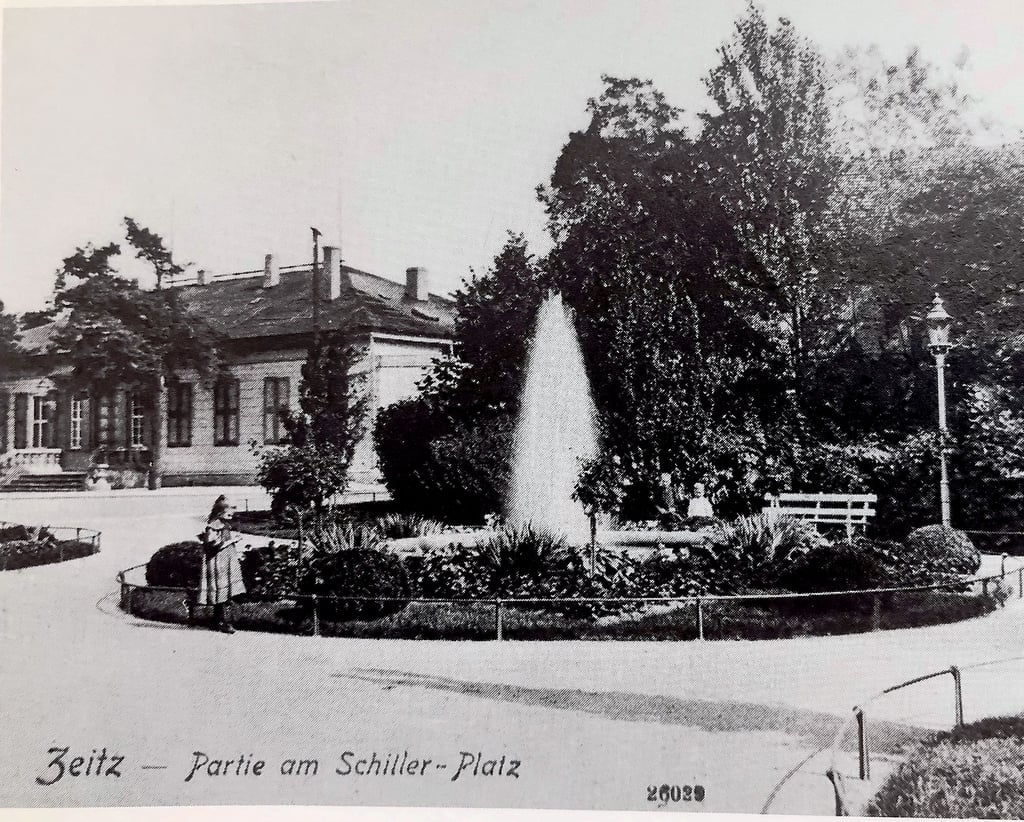 Eine Fontäne gab es schon am Schillerplatz.