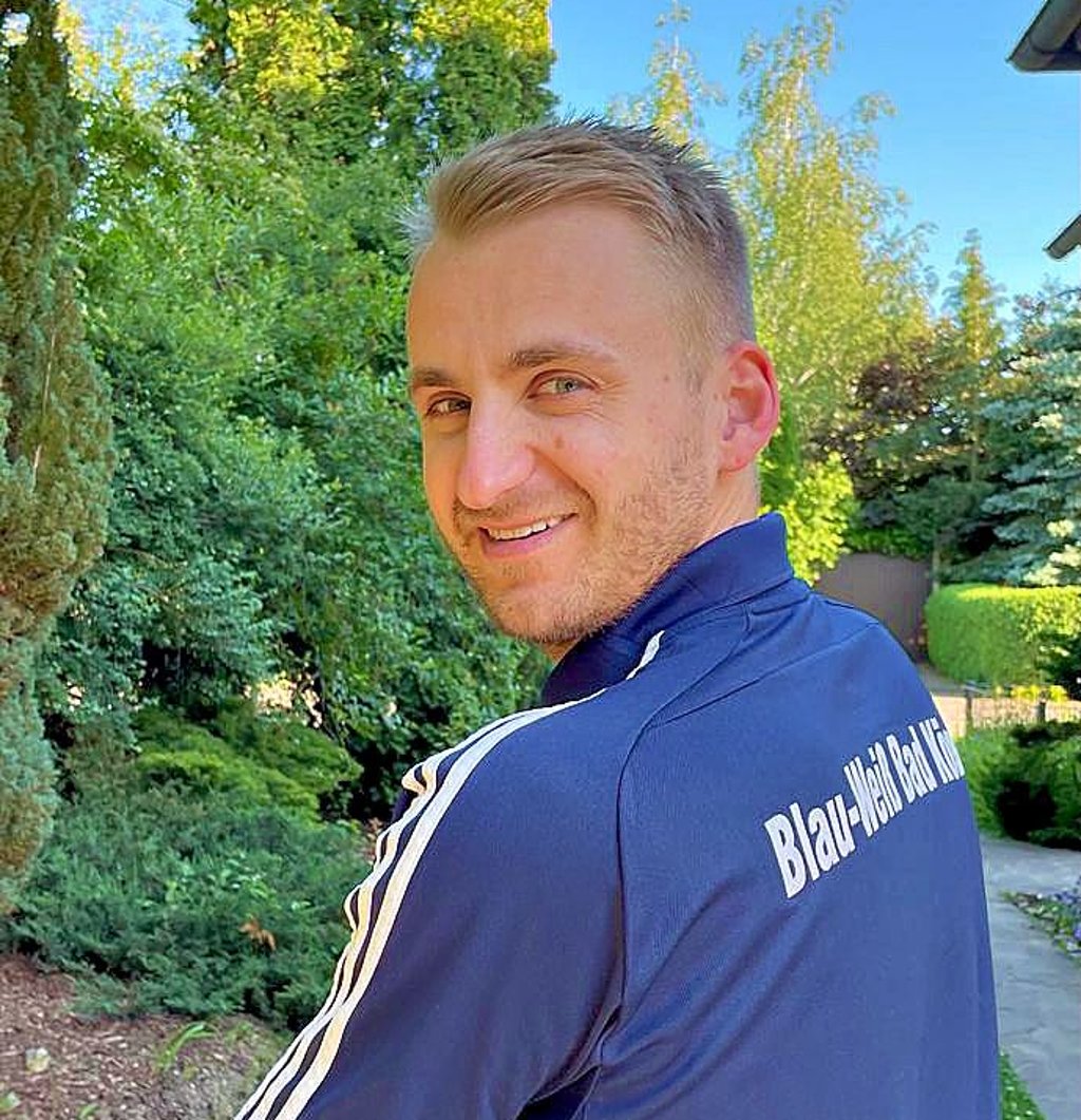 Oliver Böhme aus Bad Kösen wurde Sieger der VR-Platinum-Liga von Saale-Unstrut-E-Football.