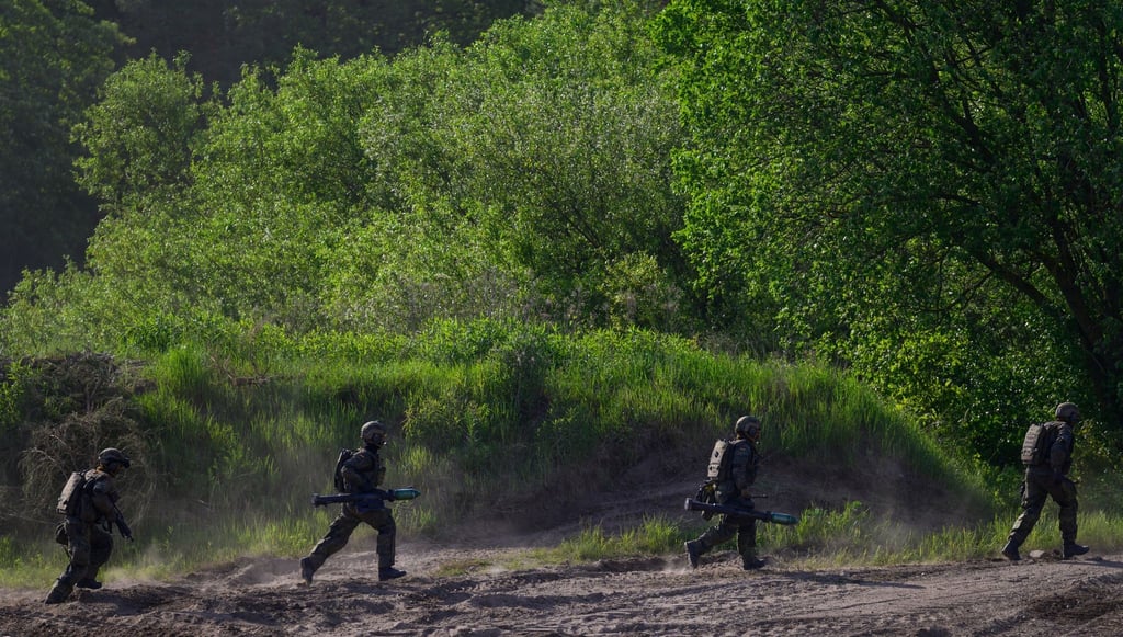 Soldaten der Bundeswehr führen eine Gefechtsübung vor.
