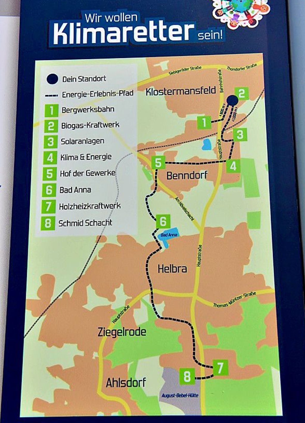 Der Pfad besteht aus acht Stationen.