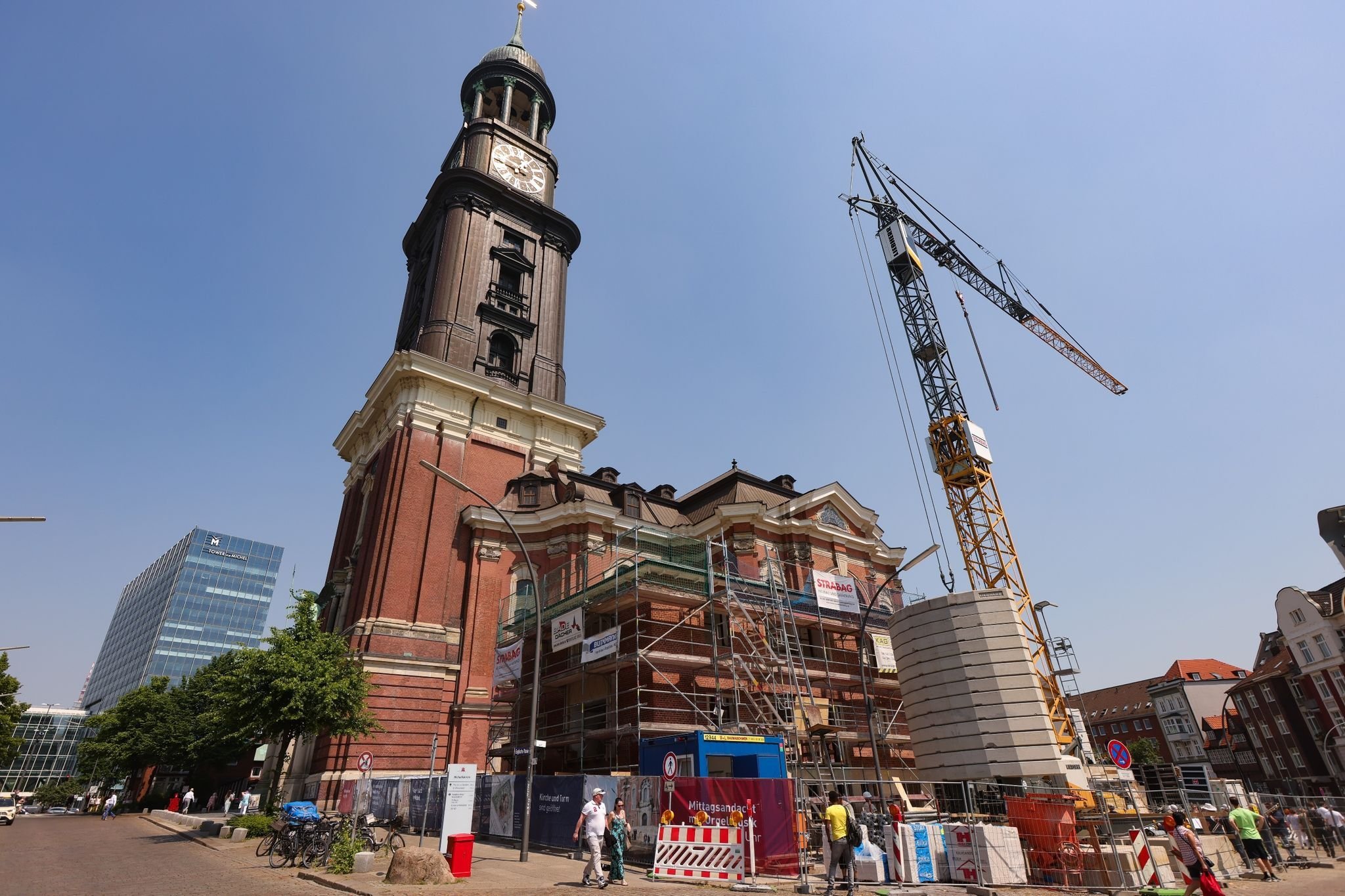 Hamburger Michel Grundstein f r neues Besucherzentrum liegt