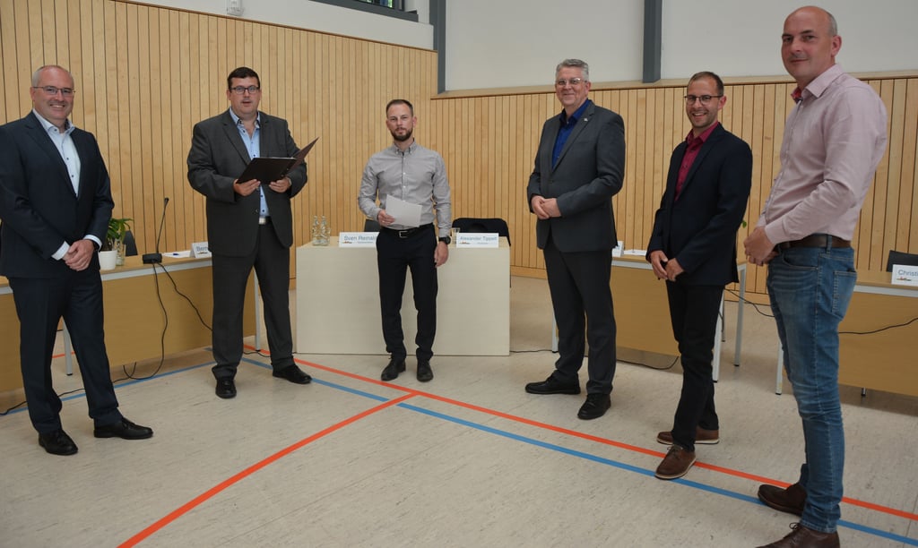 Vier Kandidaten stehen den Wählern in Burg Rede und Antwort