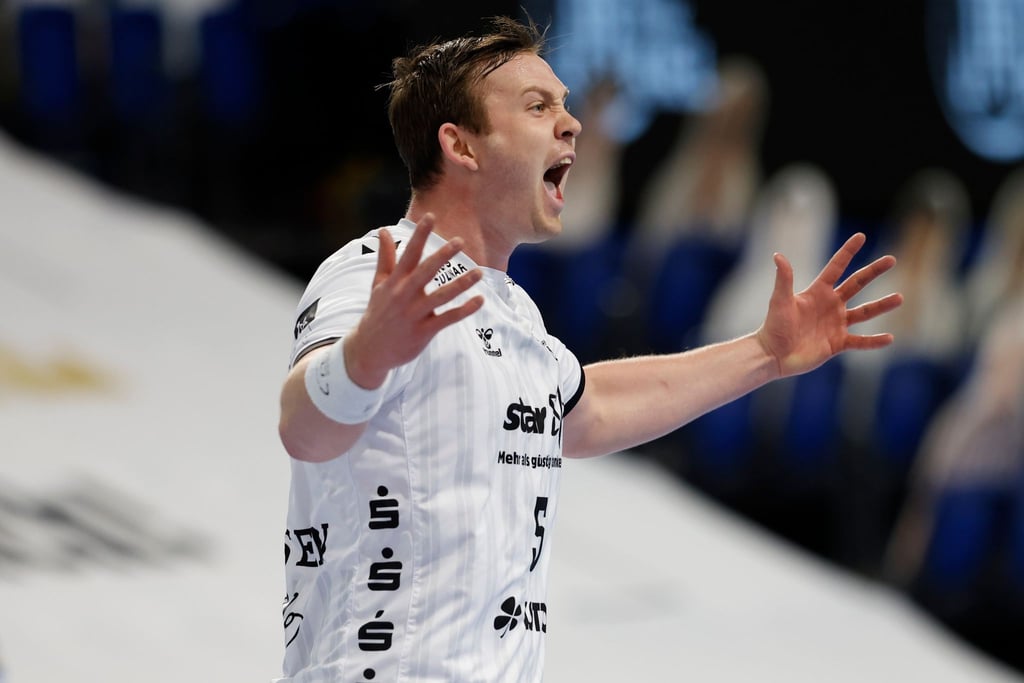 Kiels Sander Sagosen jubelt nach einem Tor.