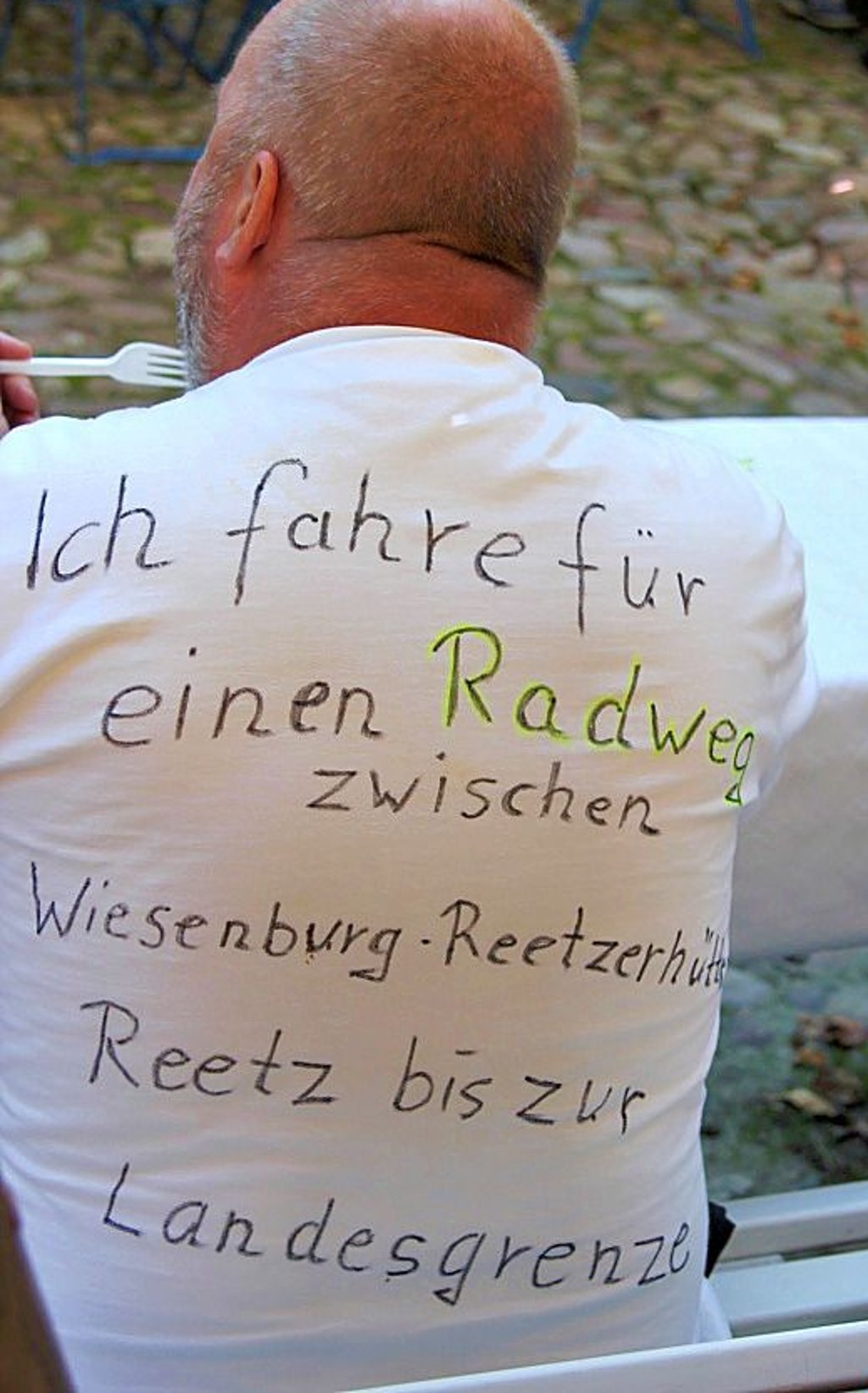 Schon beim Fahrrad-Corso im Jahr 2015 wurde in Loburg für mehr Radwege demonstriert.