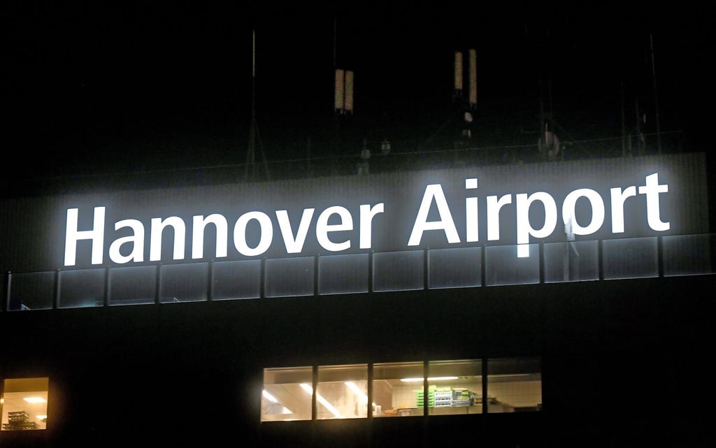 Der Schriftzug Hannover Airport.