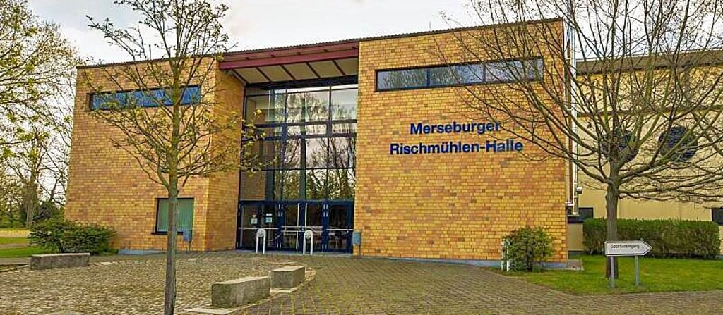 Die Rischmühlenhalle soll voraussichtlich noch bis Ende September als Impfzentrum genutzt werden.