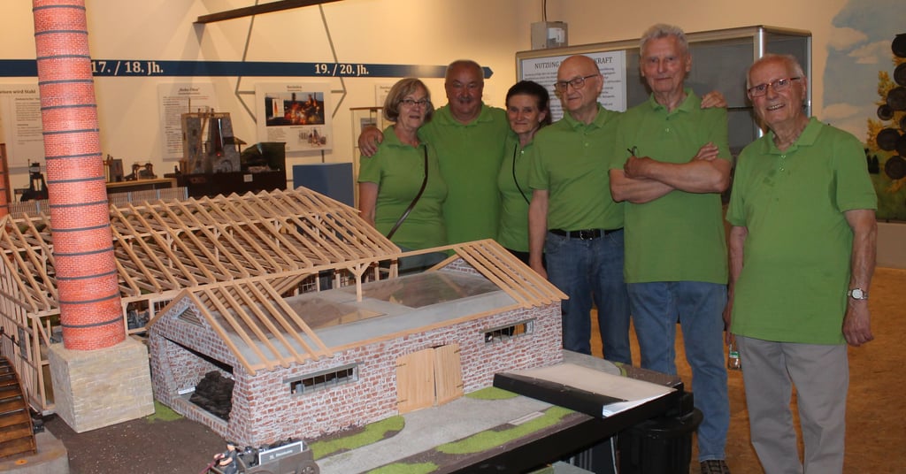 Sie gehörten zu den „Machern“ des neuen Eisen-Museums in Ilsenburg (von links): Heide Stegner, Christian Eggert, Edelgard Schröder, Hans-Jürgen Brandt, Volker Behrend und Klaus Oppermann.