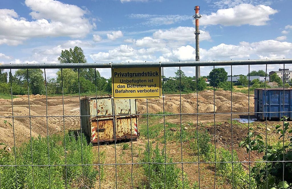 Das Baugebiet ?Zum Sonnenblick? in Stendal-Nord. Der Eigentümer und Investor hat mit der Erschließung begonnen.