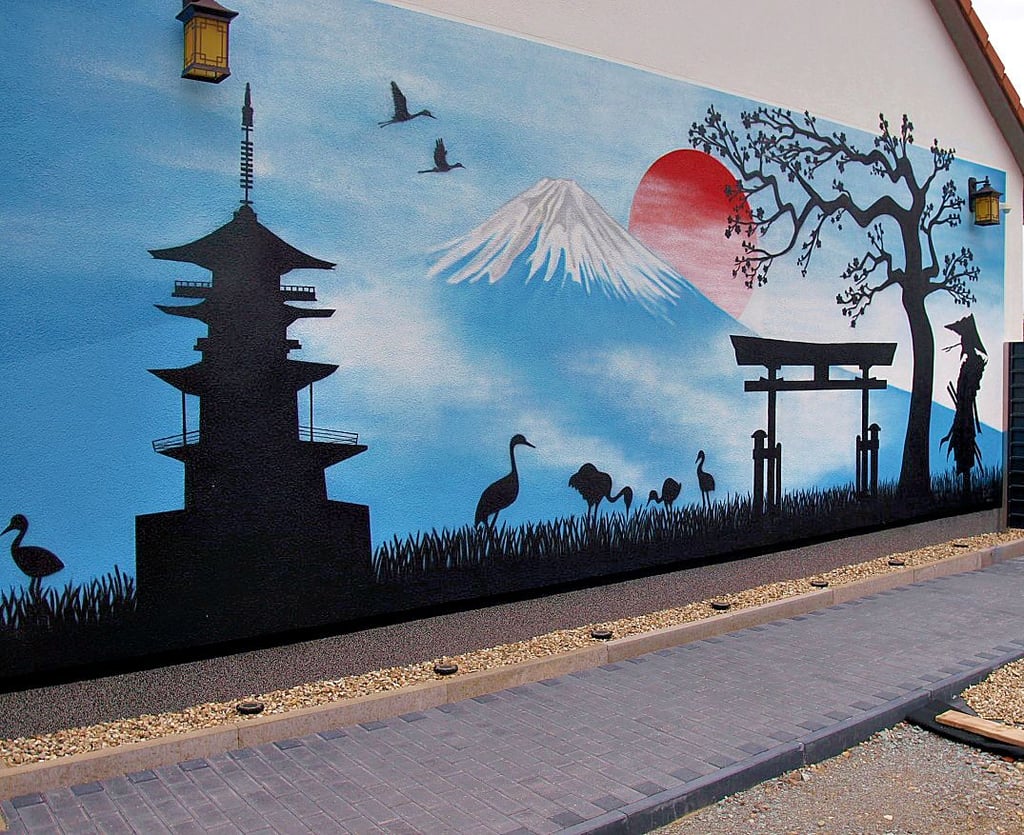 Der Außenbereich des Trainingszentrums an der Schillerstraße wird weiter herausgeputzt. Unter anderem wird vom Verein am Westgiebel ein japanischer Garten angelegt. 