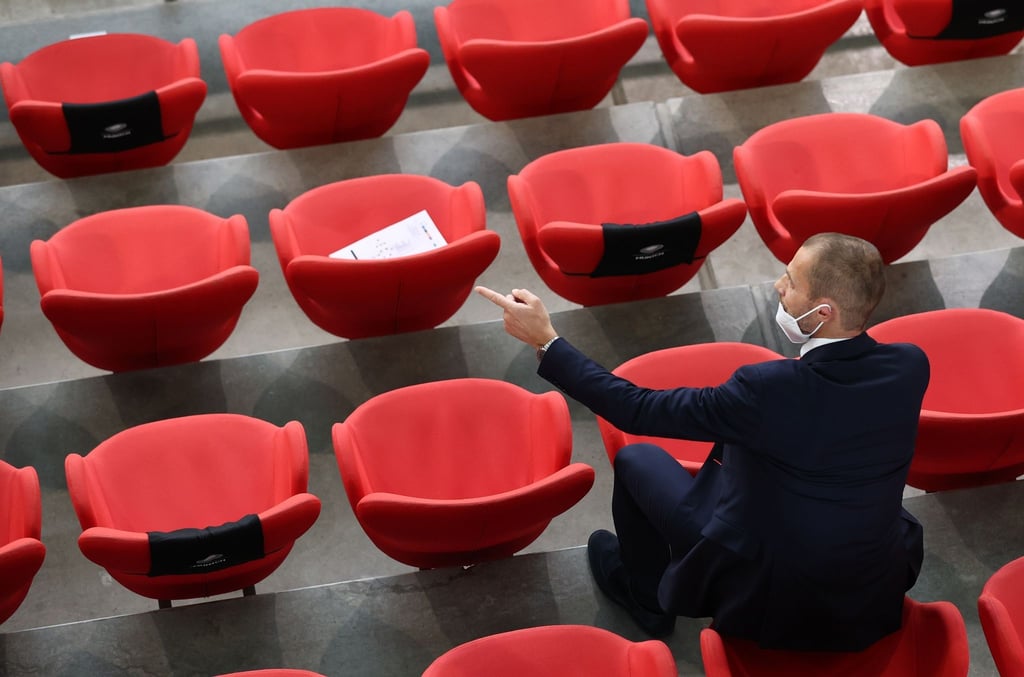 Aleksander Ceferin führt die UEFA an.