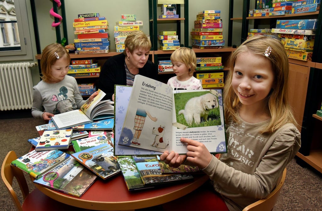 Kinder in der Stadtbibliothek Zeitz