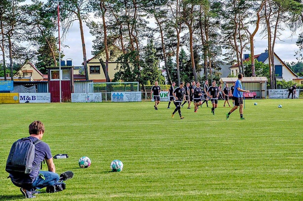 Das MDR filmt das Training in Abtsdorf.