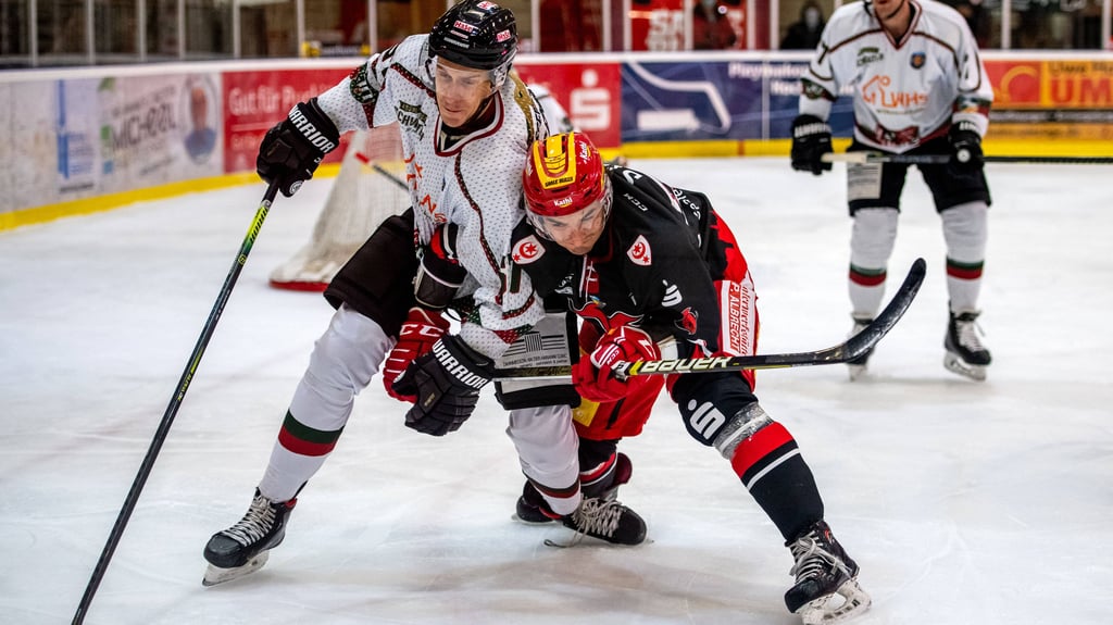 Saale Bulls und Herner EV kennen sich bestens aus vielen Duellen in der Eishockey-Oberliga-Nord.