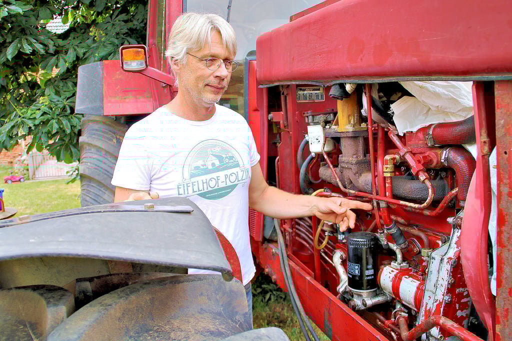 Öko-Landwirt Stephan Johannes Polzin will auch sein eigenes Hobby, den Erhalt alter Erntemaschinen und Geräte, stärker in die Vereinsarbeit einbringen.