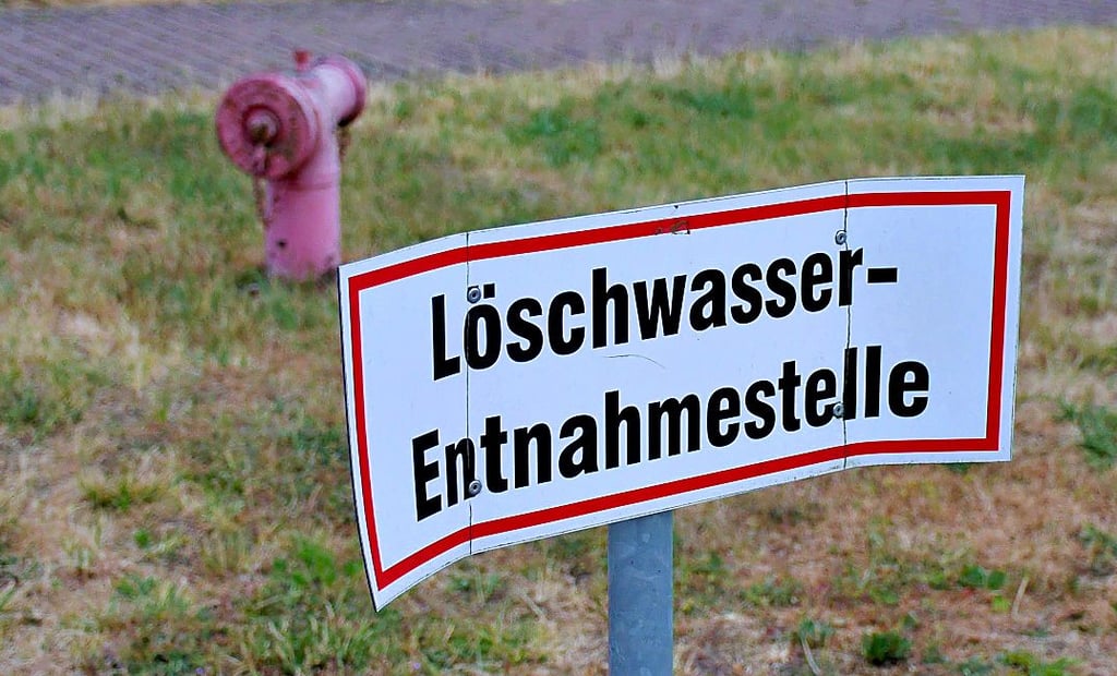 Löschwasserentnahmestelle gibt es bereits in etlichen Orten in ausreichener Menge, aber noch nicht überall.