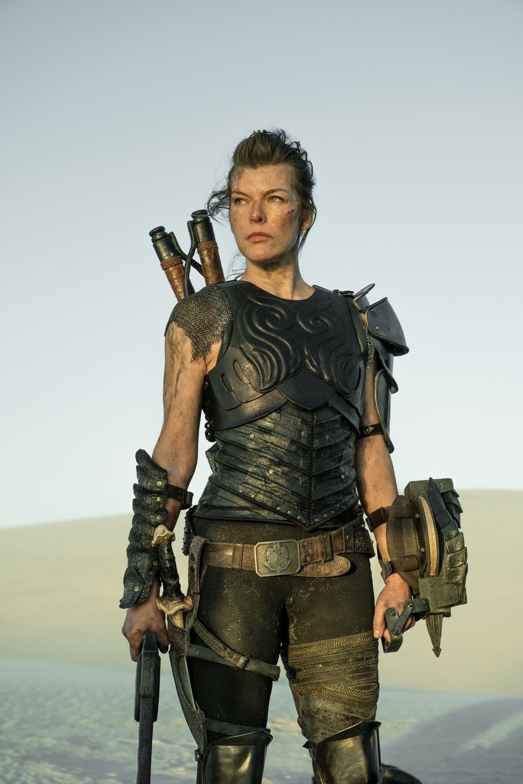 Die Monster im Blick: Milla Jovovich als Artemis.