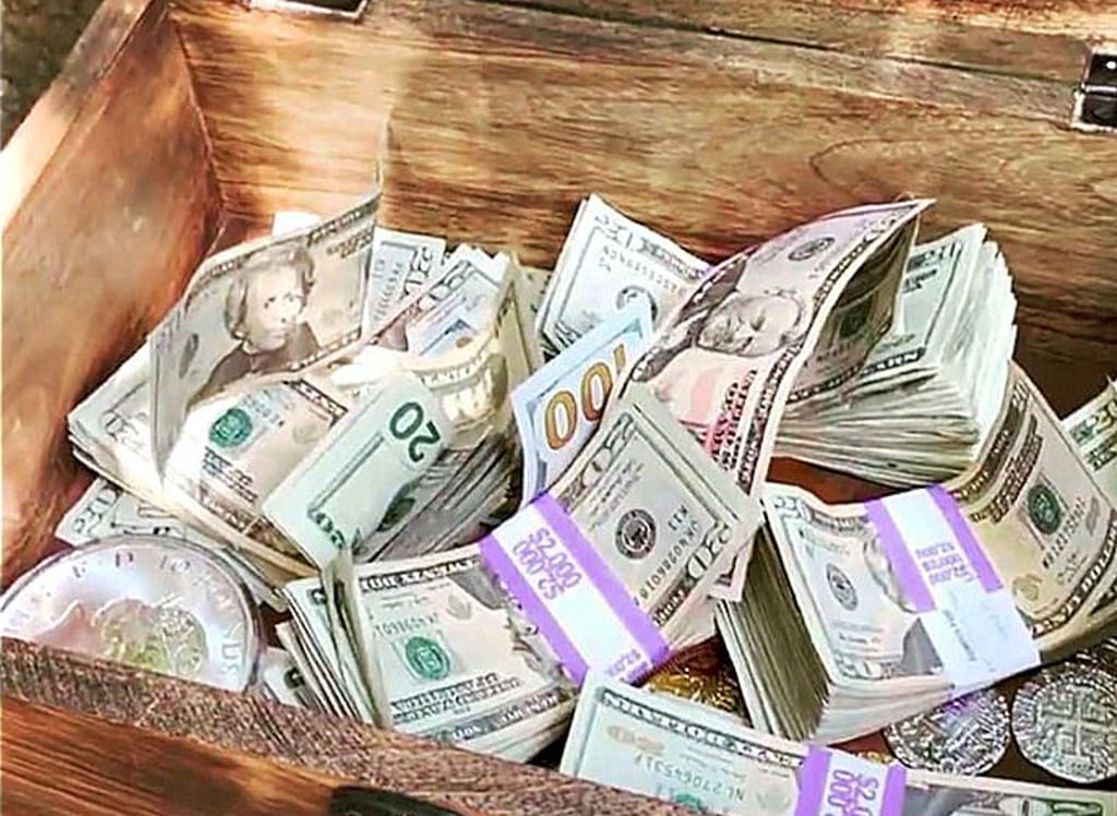 Zwei Freunde im US-Bundesstaat Utah haben 10.000 Dollar in eine Kiste gepackt und diese in den Bergen versteckt.