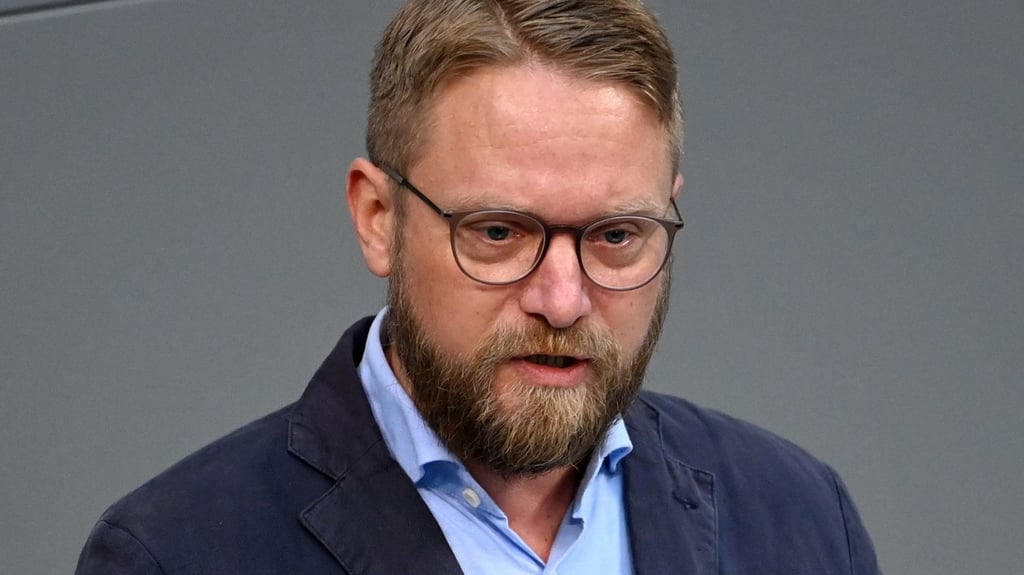Jan Korte (Die Linke) spricht.