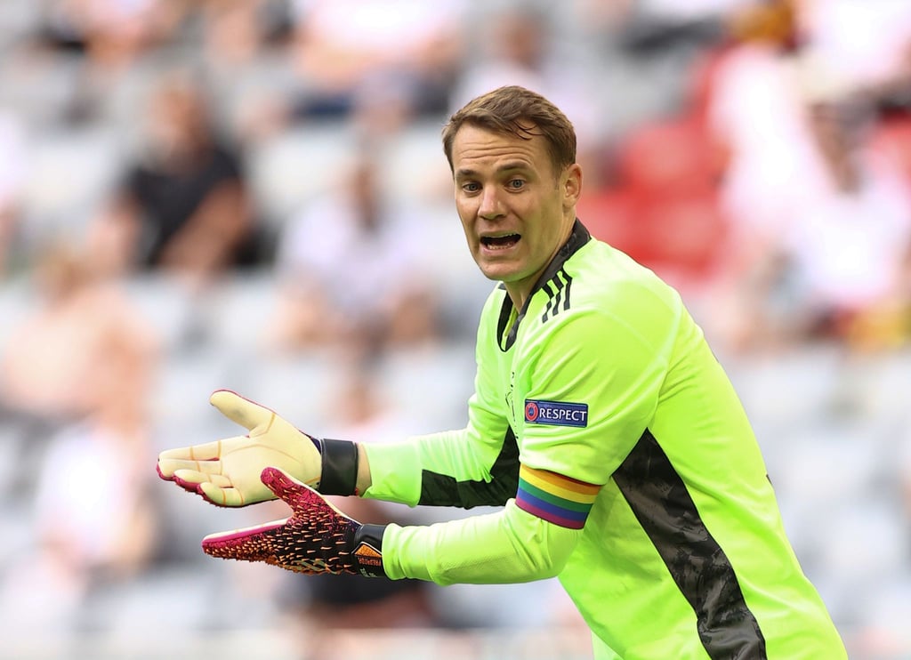 Ein Symbol dieser EM: Die Regenbogen-Kapitänsbinde von DFB-Keeper Manuel Neuer.