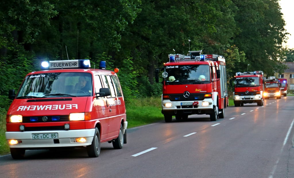 Drei Mal musste die Zerbster Feuerwehr allein am 28. Juni ausrücken. Jedes Mal handelte es sich um falschen Alarm.