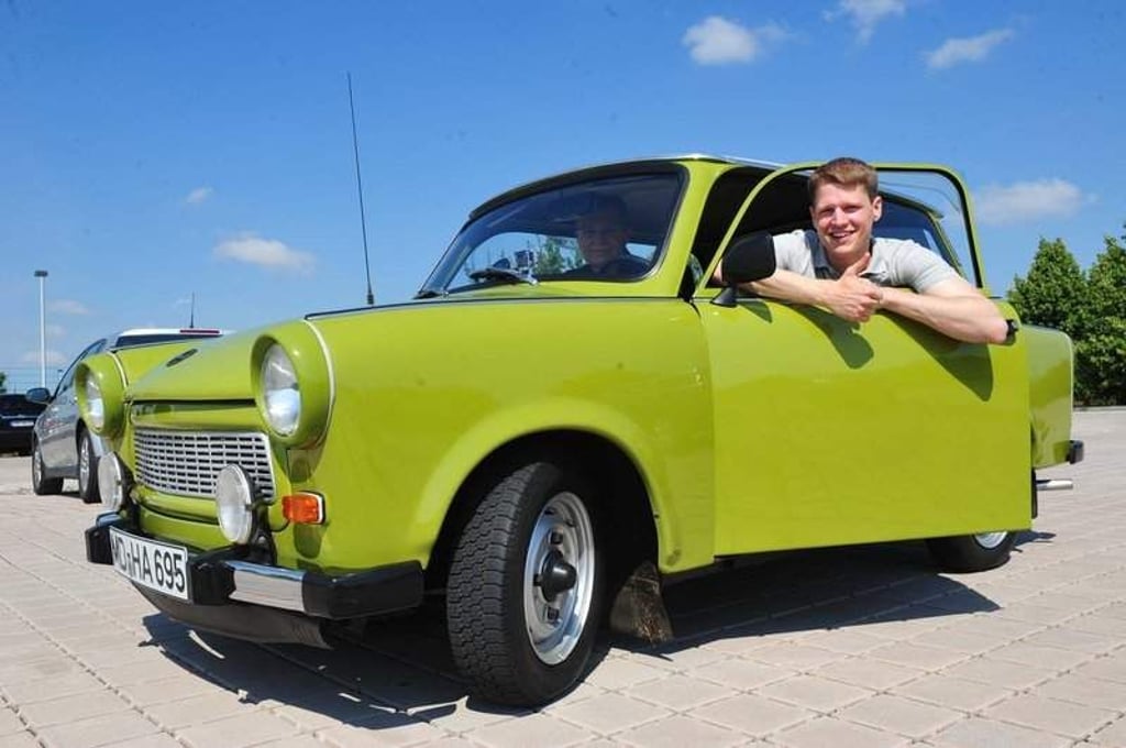 Foto: Uli LŸcke--Lion Grote lernt Trabant fahren. Baujahr April 1989 und damit genau 25 Jahre alt ist dieses Fahrzeug vom Typ P 601.
