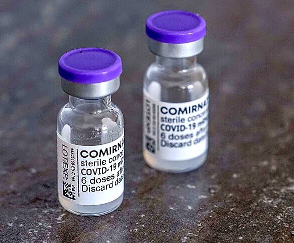 Comirnaty von Biontech Pfizer gehört nach wie vor zu den begehrten Impfstoffen gegen Corona.